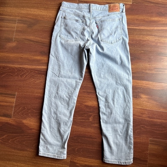 LEVI'S Boyfriend Light Washed Jeans  size 28 - Picture 4 of 4